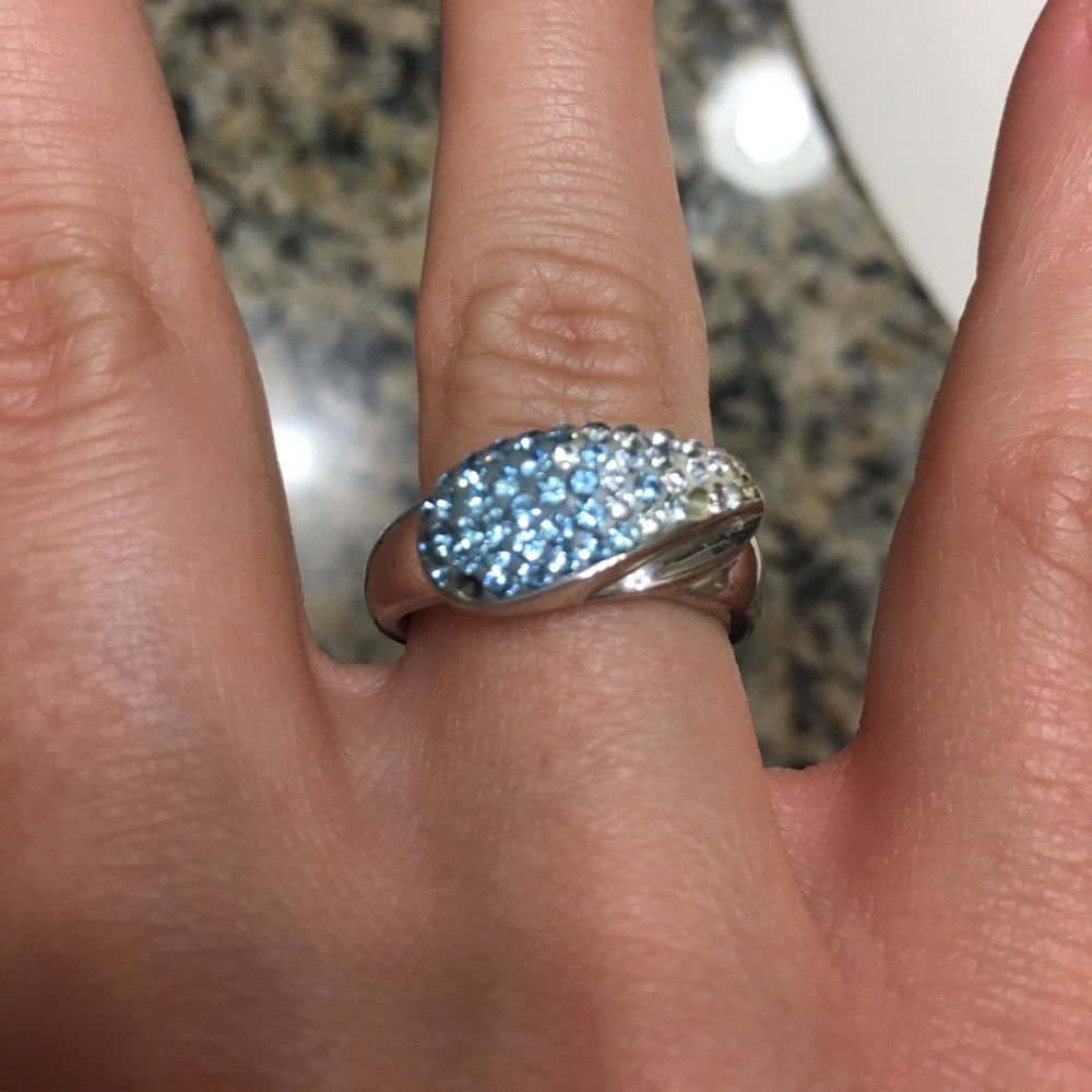 Fashion ring